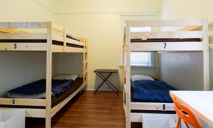 Arrestohet studentja, përdhunoi shoqen e dhomës