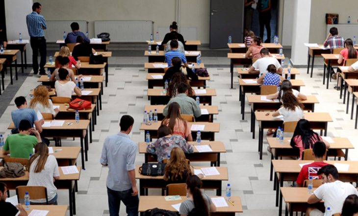 53 nxënës përjashtohen nga testi i maturës në Gjilan e Ferizaj