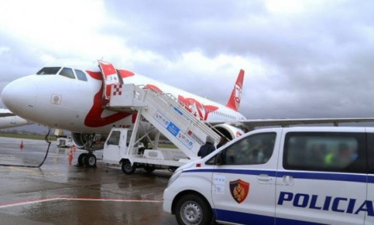 Riatdhesohen nga Franca 60 shqiptarë