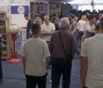 Rritet interesimi për librin, shpallet shkrimtari i vitit në Panairin e Prishtinës