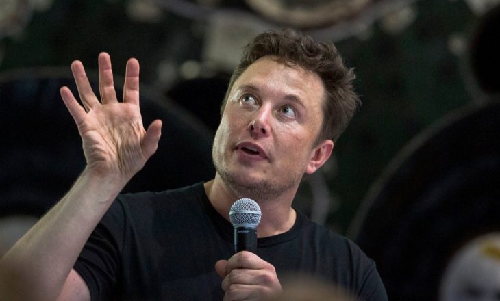 Elon Musk tregon planin e tij të radhës: Ta lidhë trurin e njeriut me internet