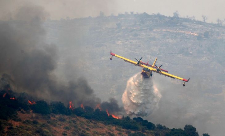 Zjarr në Greqi, evakuohen disa fshatra
