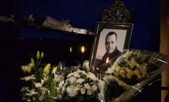 Alo Radio Kitrra (II): Prania artistike e mungesës