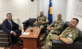 Drejtori i përgjithshëm i Autoritetit të Aviacionit Civil të Kosovës, priti në takim delegacionin e KFOR-it