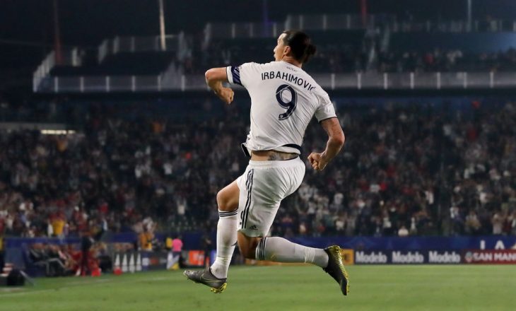 Ibrahimovic “shou”, shënon 3 super gola në derbin lokal