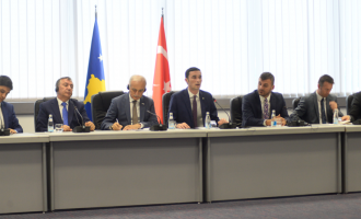 Ministri Shala investitorëve nga Turqia: Kosova ka tatimet më të ulëta në Evropë