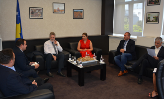 Ministrja Zivic  takoi zëvëndësambasadorin e Gjermanisë, Jan Akselom Vosom