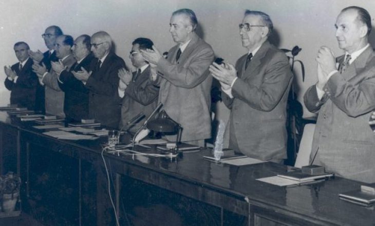 Dokumenti sekret – Çfarë tha Enver Hoxha në mbledhjen ku u prish miqësia me Kinën