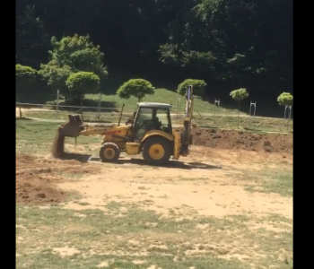 Nis gërmimi i tokës në Gërmi për “Sunny Hill” Festival