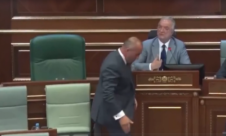 Haliti tha se Haradinaj s’ka pasur nevojë të dorëhiqet, kundërpërgjigjet deputeti i AAK-së
