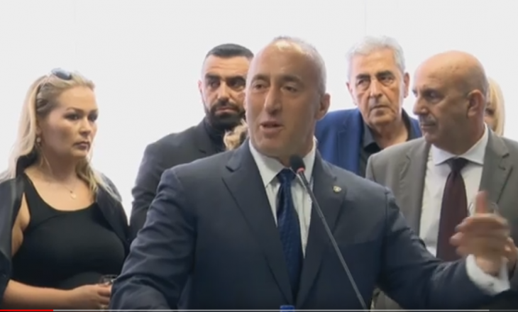 Mërgimtarët bëjnë zhurmë në qeveri, Haradinaj: A jemi në Kalmar, a në Strasburg a?