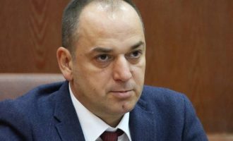 Haskuka arsyeton punësimin e vajzës së axhës në Komunën e Prizrenit