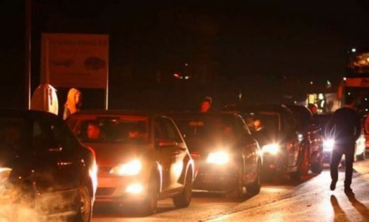 Pritje të gjata në pikat kufitare të Kosovës