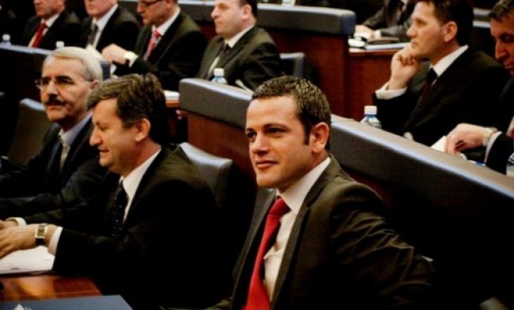 Deputeti i LDK-së: Isa Mustafa nuk dëshiron të rikandidojë për kryetar të partisë