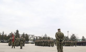 Dyshimet për helmimin e 45 ushtarëve – AUV heton ushqimin e “Beni Donës”, gjen mungesë të higjenës