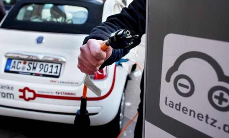 Rregulli që ka hyrë në fuqi nga 1 korriku për veturat elektrike