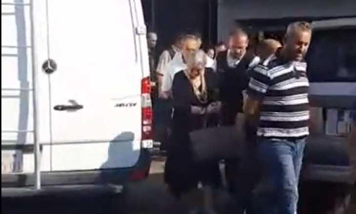 Gjykata merr vendim për të arrestuar për patentë shofer