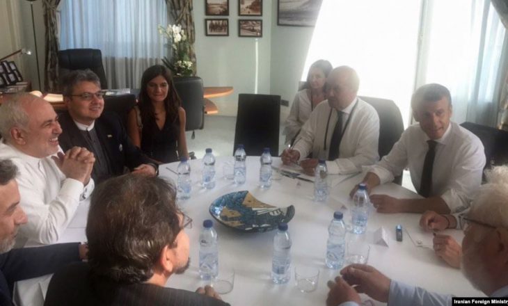 Ministri i Jashtëm iranian Zarif papritur paraqitet në Samitin e G7