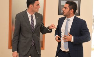 Ministrat Shala dhe Bekteshi drejt zgjidhjes së barrierave tregtare në mes të dy vendeve