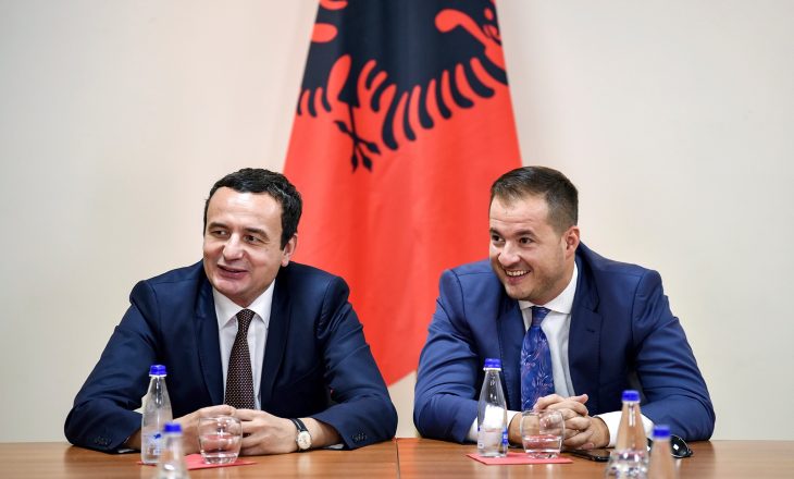 Eksperti i integrimeve evropiane i bashkohet Vetëvendosjes