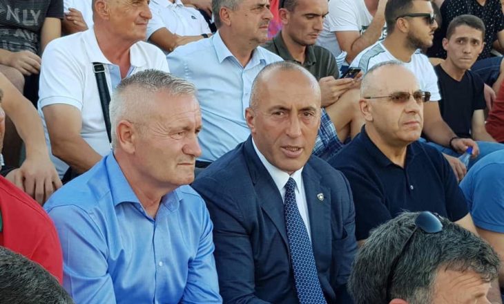 Kryetari i Klinës e dërgon në stadium Haradinajn