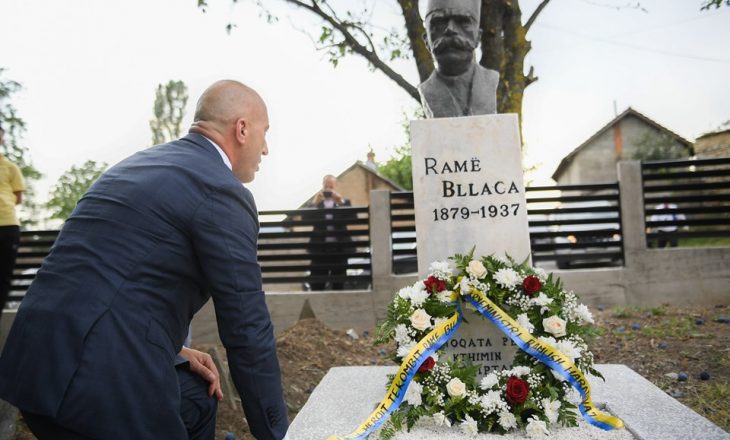 Haradinaj bën homazhe tek varri i heroit Ramë Bllaca