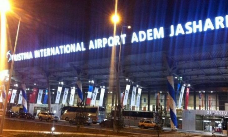Në Aeroportin e Prishtinës tregojnë se si mund të ulen çmimet e biletave të udhëtimit