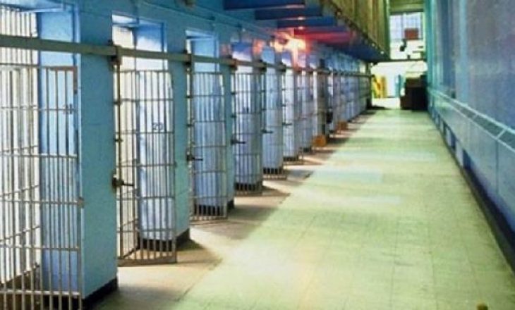 2 të dënuar shqiptarë arratisen nga burgu i Greqisë