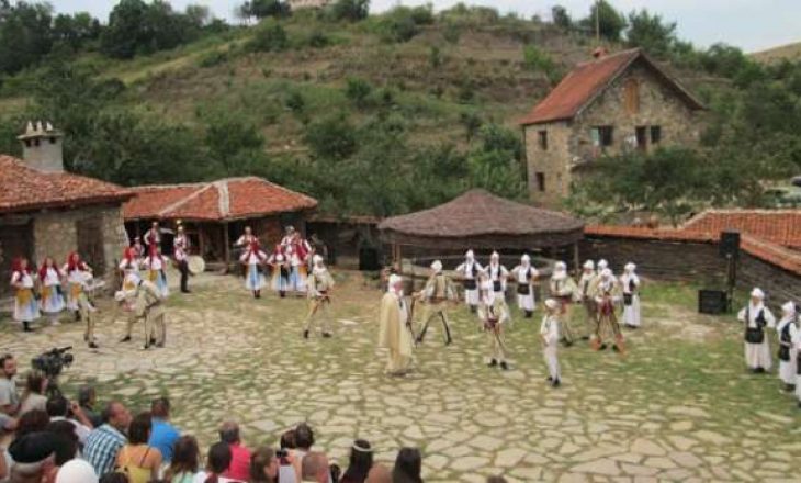 Shtëpia tradicionale e shqiptarit pasqyrohet në “Etno Fest”