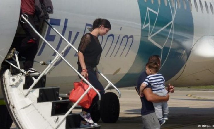 Riatdhesohen edhe 60 shtetas shqiptarë nga Franca