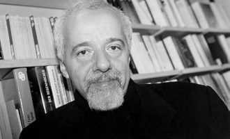 ‘Të mençuritë dashurojnë, budallenjtë mendojnë se e kuptojnë dashurinë’