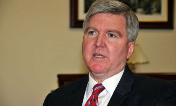 Ambasadori i SHBA-ve nÃ« Beograd: Kosova dhe Serbia tÃ« rifillojnÃ« dialogun sa mÃ« shpejt