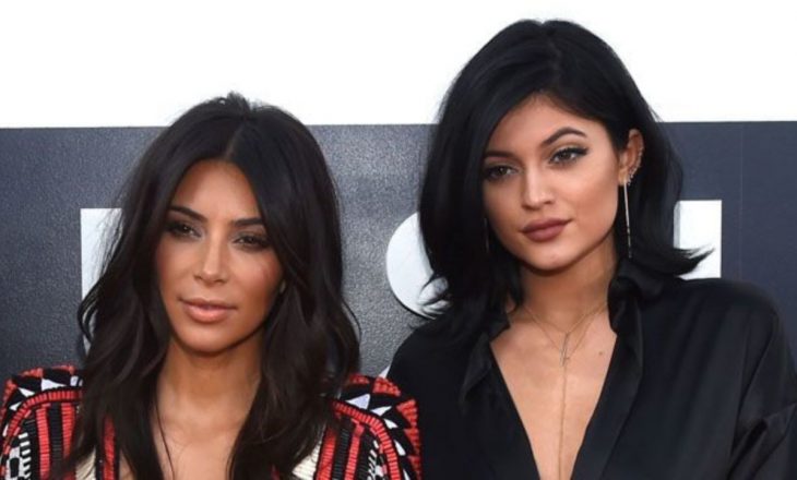 Sulmohet shtëpia e Kim Kardashian dhe Kylie Jenner në Kaliforni