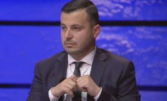 “Seks për provimet” – Të qeshim me ne dhe të qajme për ne