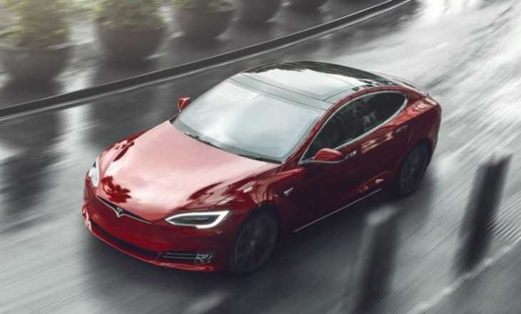 Tesla Model S shënoi rekord në xhiro