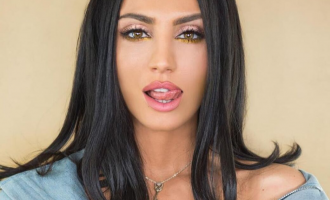 Genta Ismajli i hyn politikës?