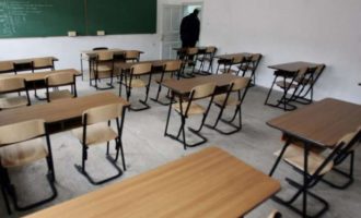 Maqedoni e Veriut: Fillimi i mësimit në “qorrsokak”