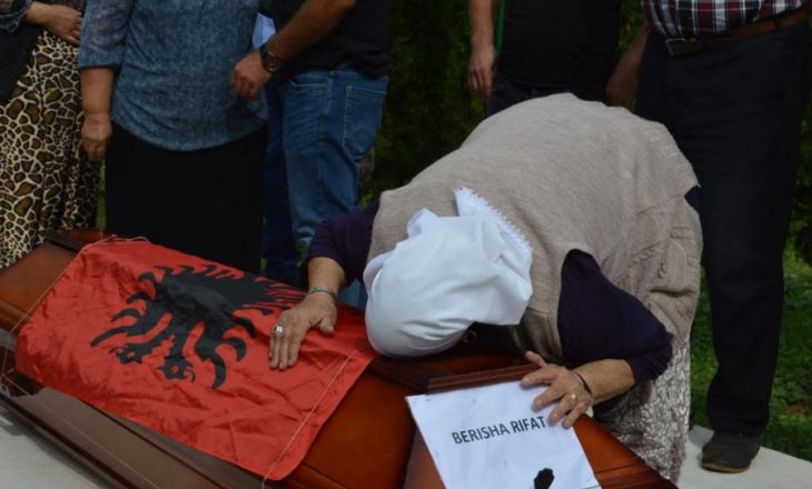 Kthehen në Kosovë eshtrat e Rifat Berishës, i zhdukur para 27 vitesh në Bosnje