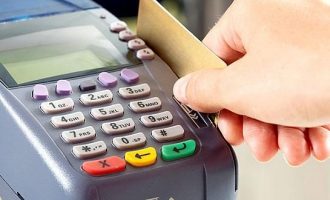 Rritet numri i biznesve në Shqipëri që ofrojnë pagesa me kartë bankare