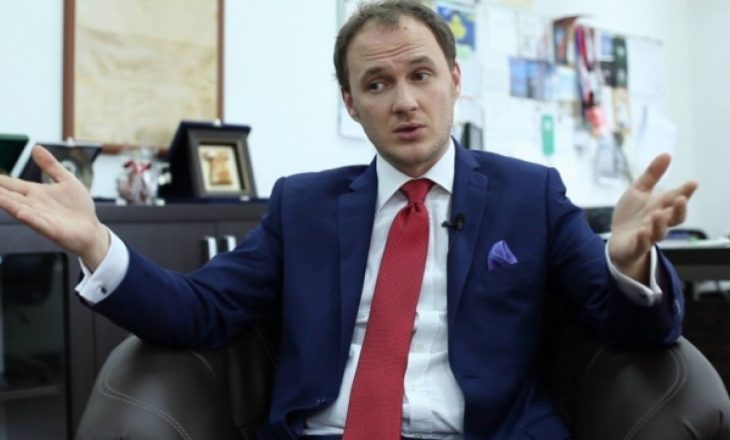 Petrit Selimi bie viktimë – nuk dallon faqen fake prej asaj reale të Jorgen Kloppit