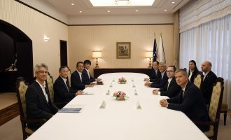 Thaçi, “Toyotës”: Shqyrtojeni mundësinë e zgjerimit edhe në Kosovë