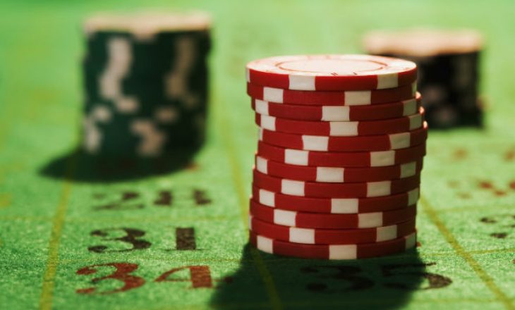 Kampionati Botëror i Pokerit Online: Një kosovar fiton 120 mijë euro