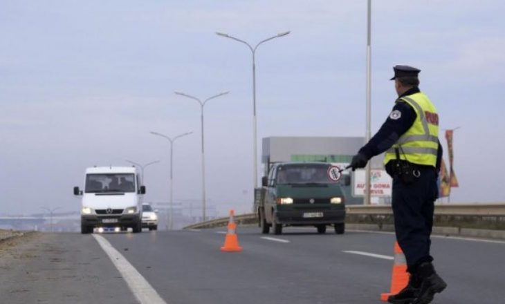 Policia e Kosovës ndan mbi 1 mijë tiketa dënimi për shoferët brenda 24 orëve
