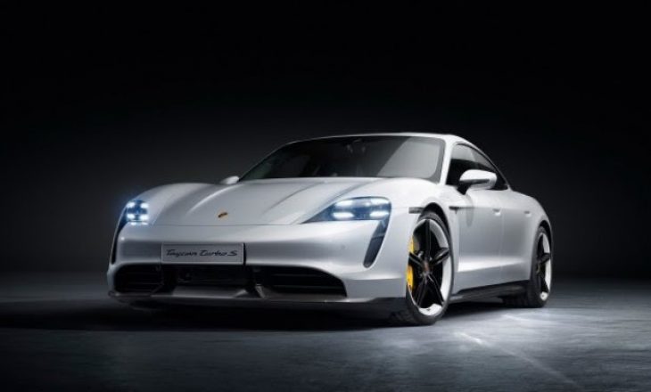 Porsche sjell modelin e parë me rrymë nga Shtutgarti