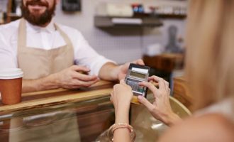 Bizneset kërkojnë unifikim të POS-ëve bankar, për BQK-në ky është proces kompleks