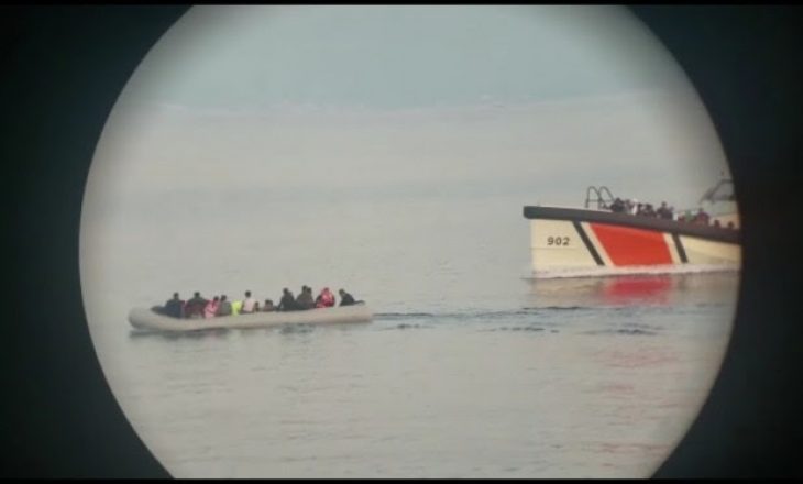 Anija shqiptare shpëton 111 emigrantë në ujërat mes Turqisë dhe Greqisë