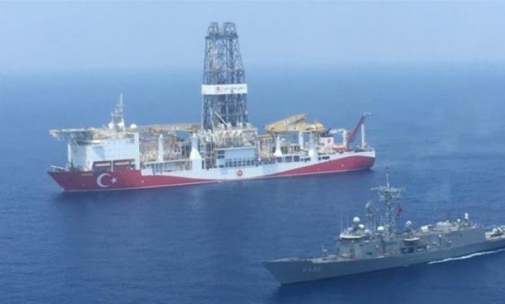 Athina dhe Nikozia dënojnë shpimet turke për hidrokarbure