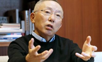 Miliarderi japonez mendon se pozita e shefit ekzekutiv iu përshtatet më shumë grave