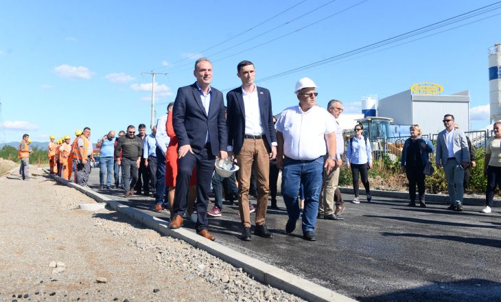 Limaj dhe Shala përmbushin premtimin e para dy viteve, kompletojnë infrastrukturën e zonës ekonomike në Suharekë