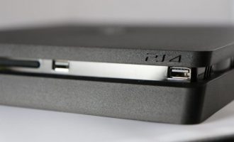 PlayStation 4 bëhet konsola e dytë më e shitur shtëpiake, e gjitha kohërave